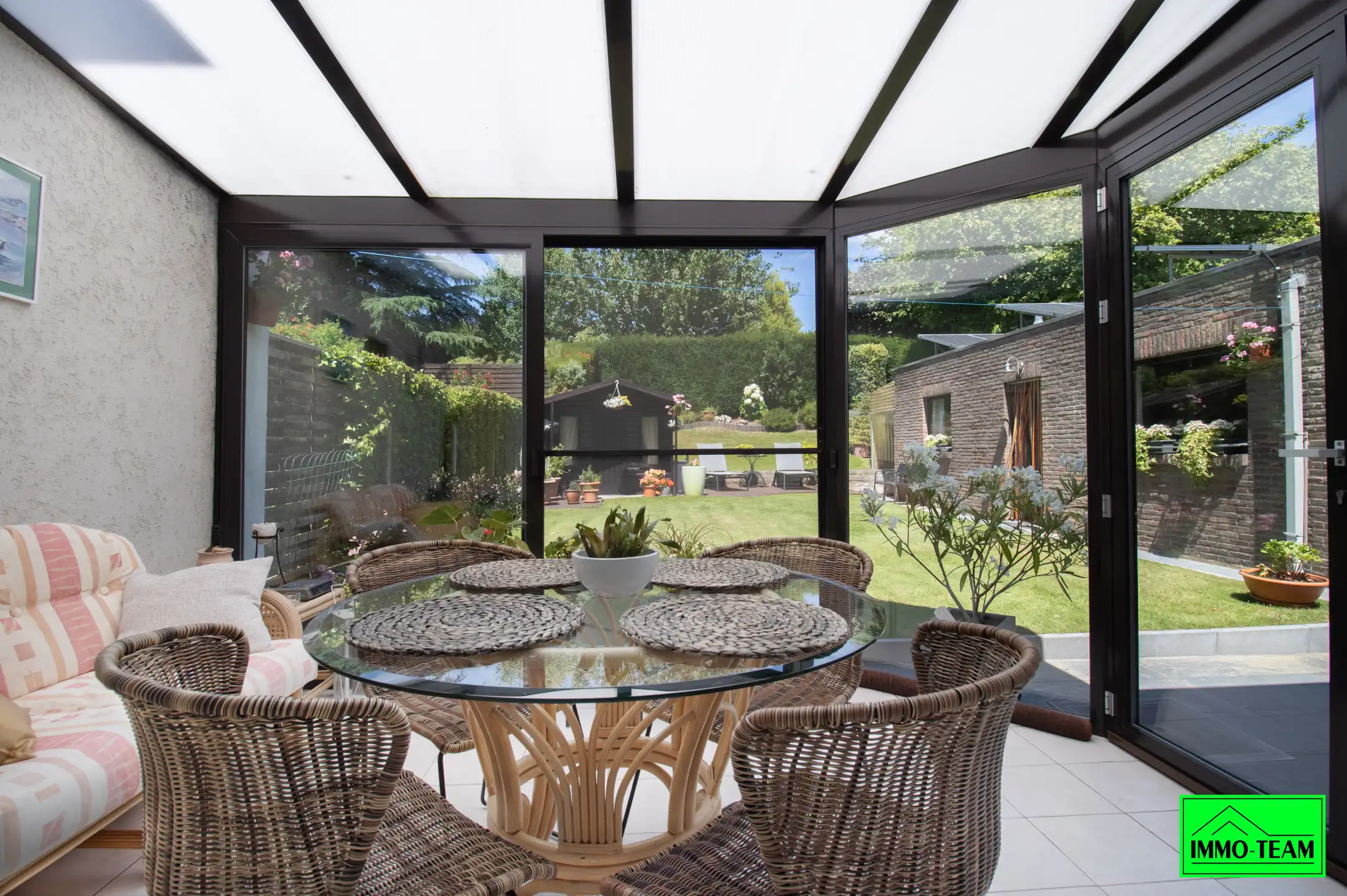 Charmante 3-gevelwoning in rustige woonwijk foto 9