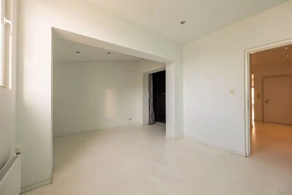 Gerenoveerd duplex appartement met 2 slaapkamers en gigantisch terras  foto 14