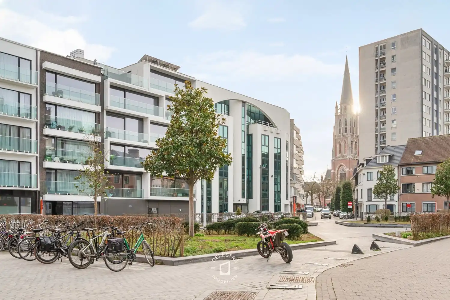 BEN APP. BOTANIKKEN HOF MET GROOT TERRAS, sterke investering op topligging foto 19