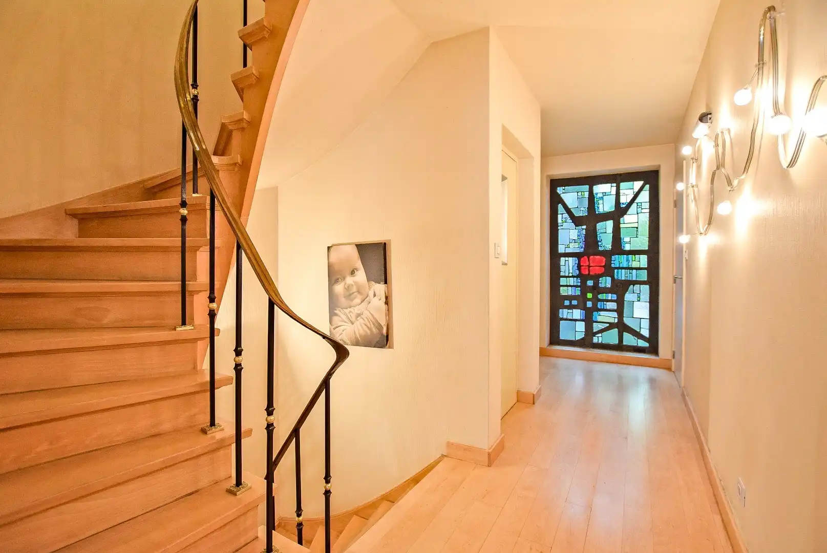 Kwalitatief afgewerkte woning met handelsruimte (536m² bewoonbaar) op een toplocatie. foto 12