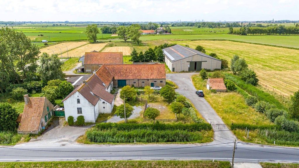 HOEVE op 6,9 HA met NIEUWE VERGUNNING voor PAARDENFOKKERIJ foto 1