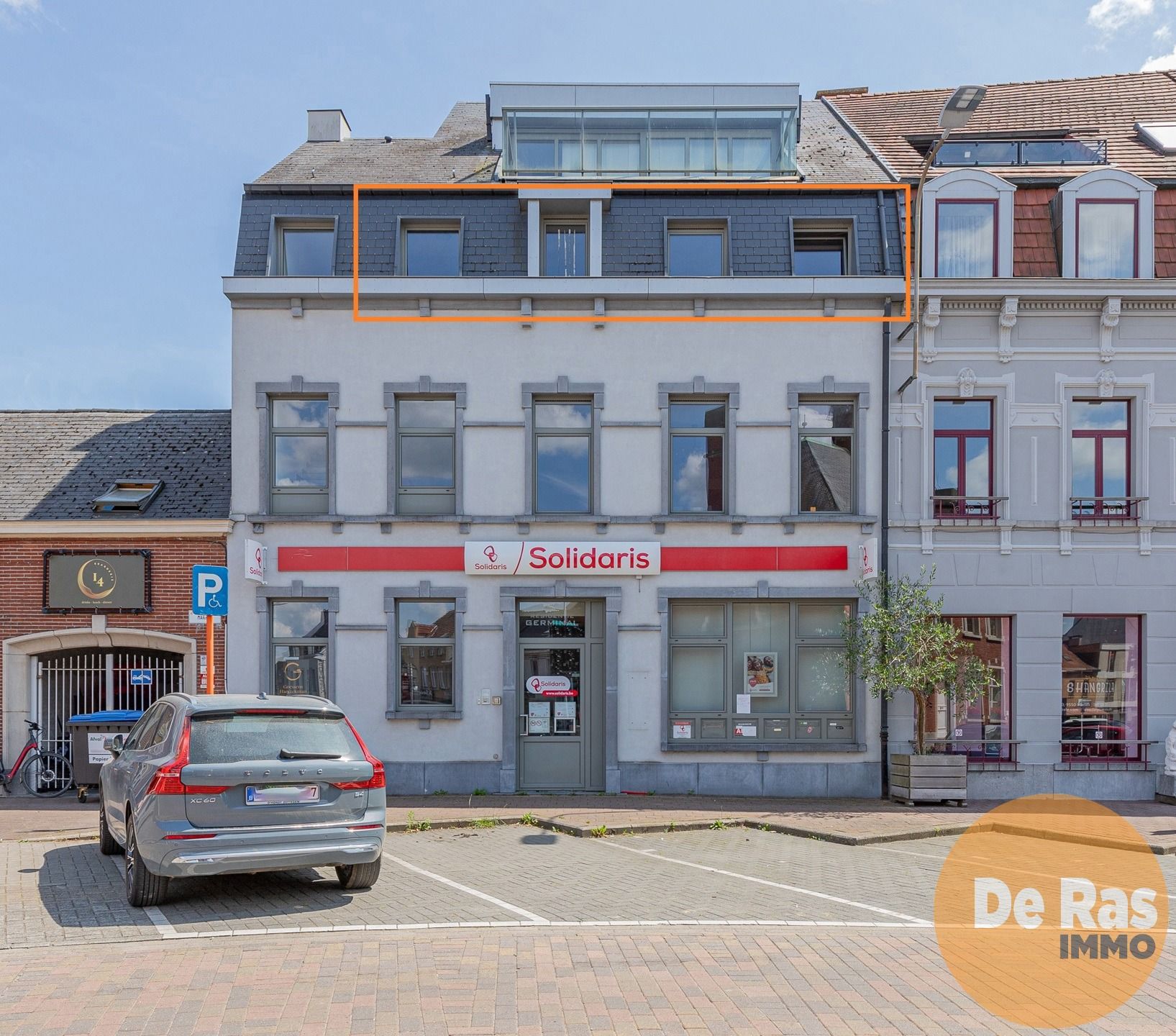 HERZELE - Recent appartement met 2 slpks, pal in het centrum foto {{pictureIndex}}