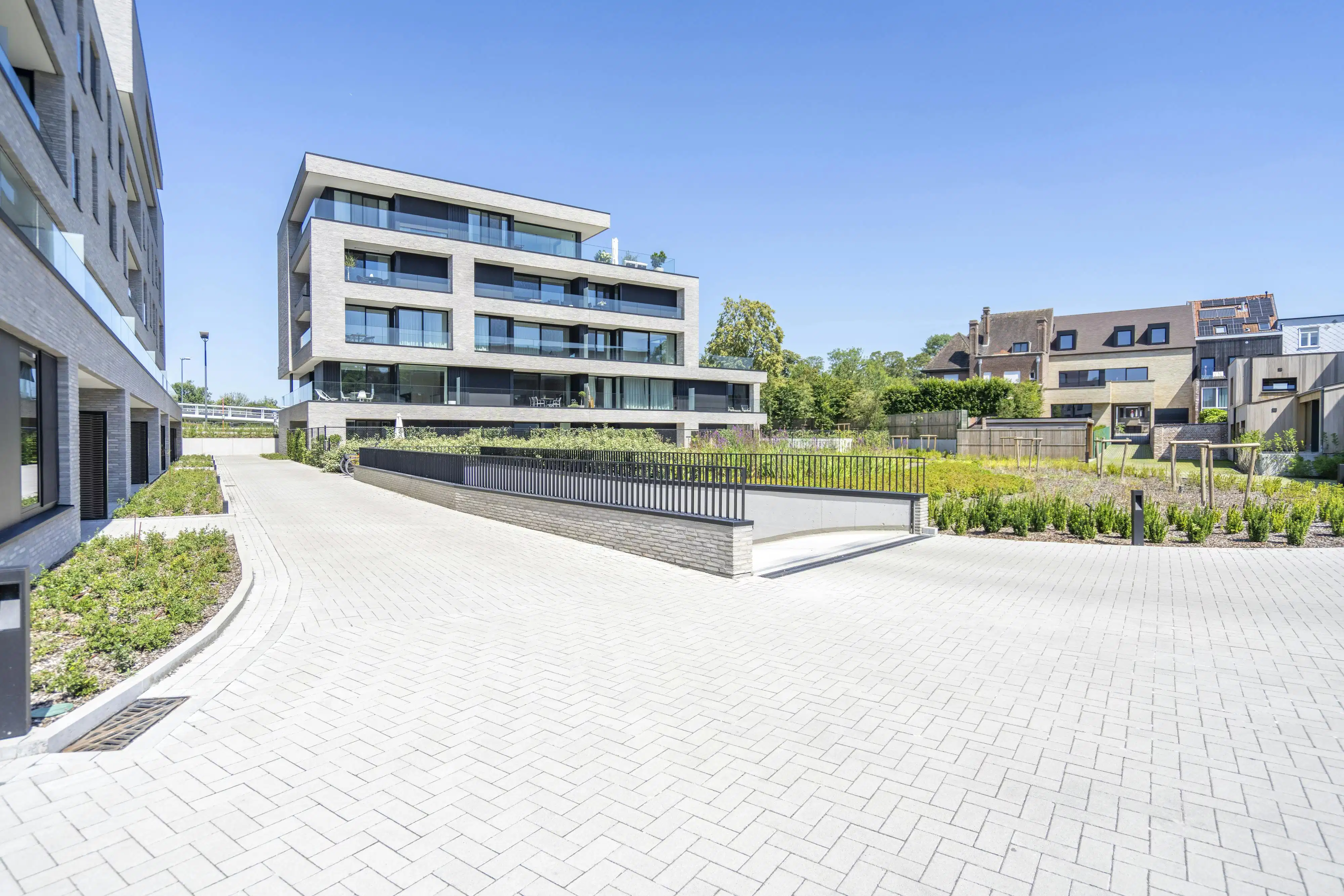 Instapklare nieuwbouwwoning op een toplocatie in Kortrijk foto 24