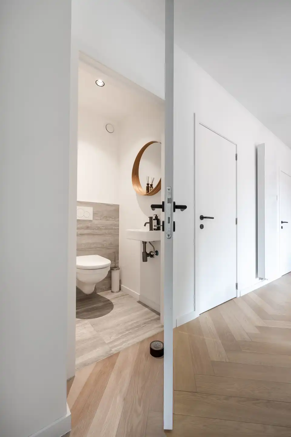 Luxueus gerenoveerd appartement in het gegeerde Brasschaat foto 23