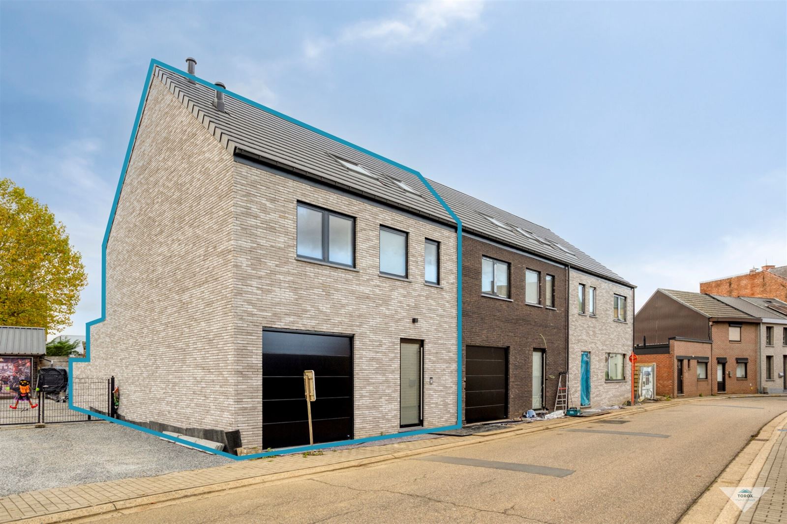 Moderne nieuwbouwwoning in het hart van Scherpenheuvel foto {{pictureIndex}}