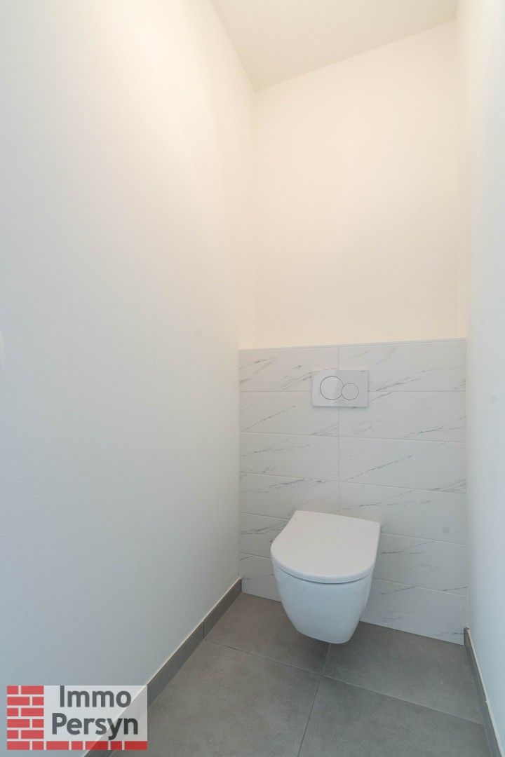 Nieuwbouw 2-slpk appartement met ruim terras foto 16