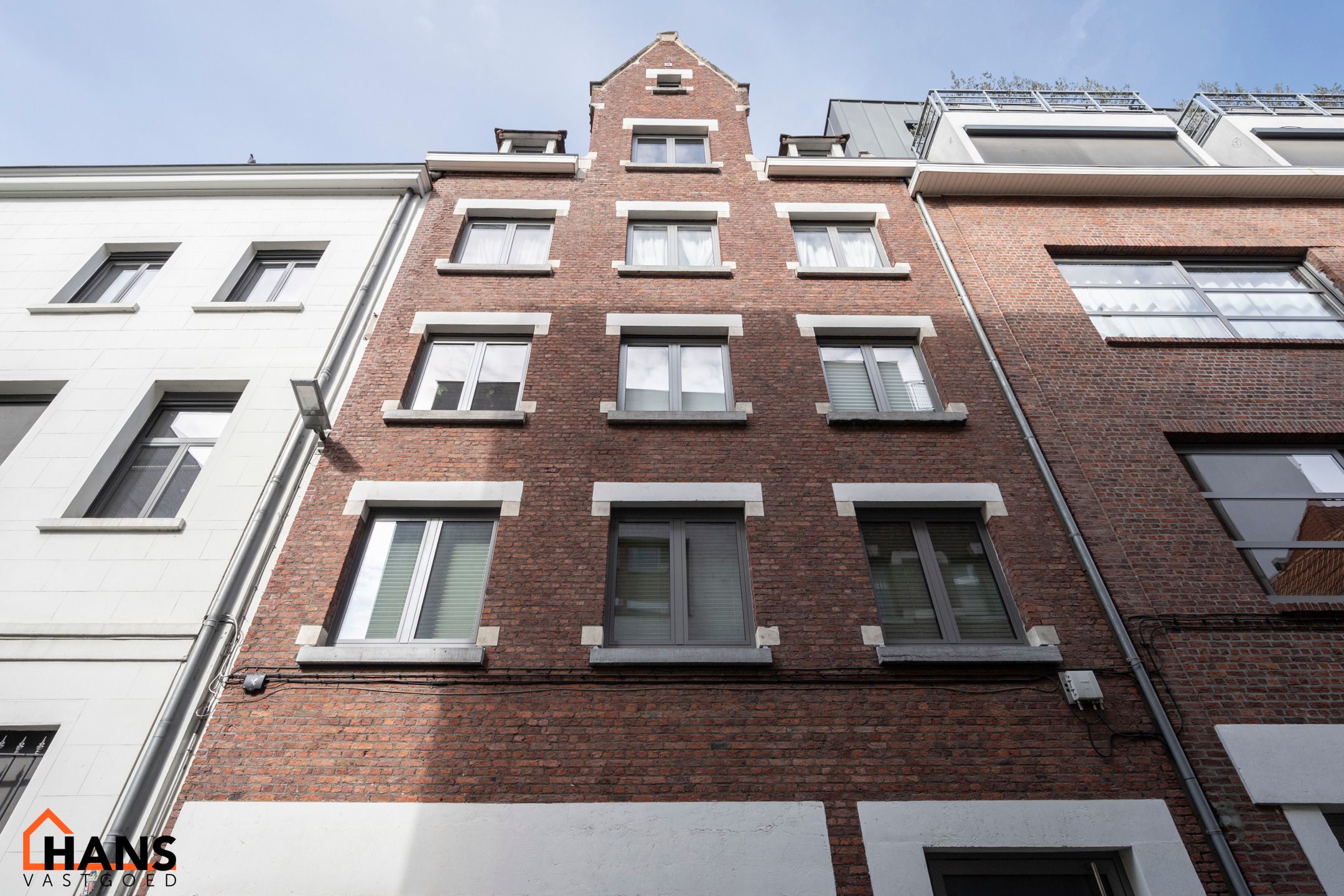 Loft op de eerste verdieping. foto {{pictureIndex}}