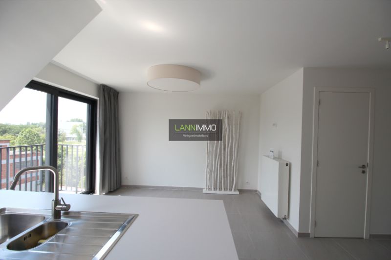 Instapklaar Duplex-appartement centrum Deinze foto 9