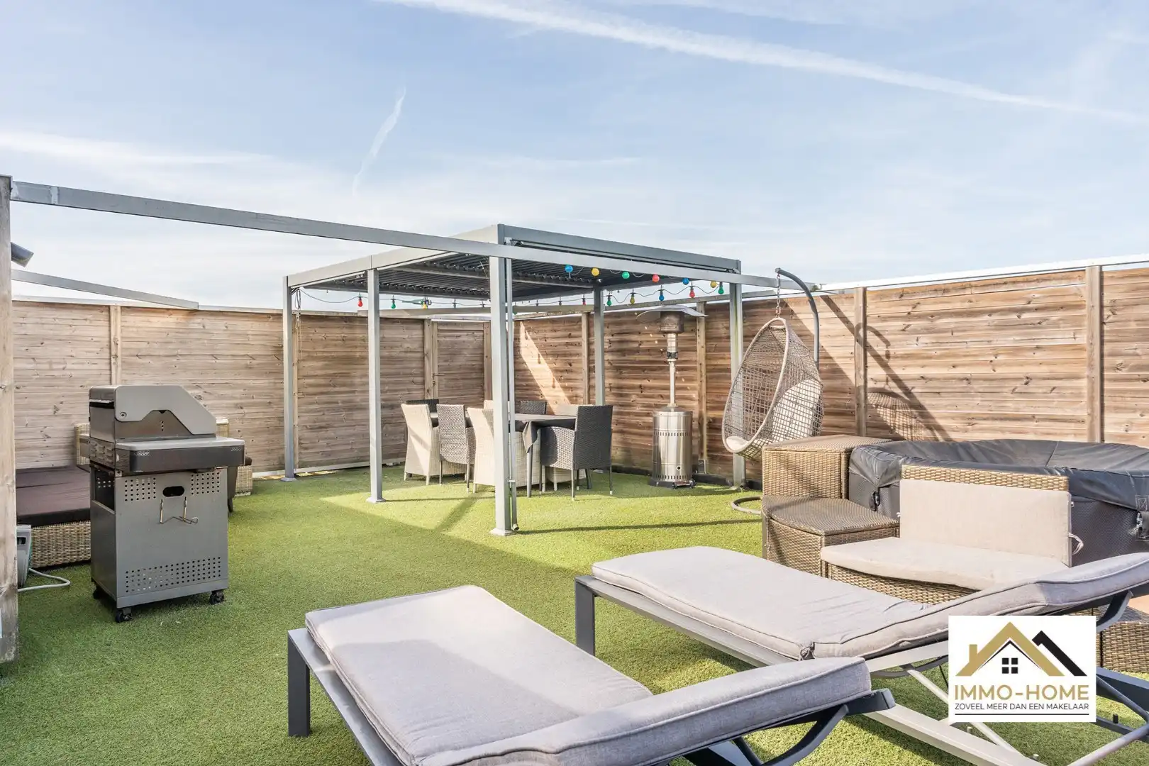 Ruime woning met prachtig uitzicht foto 24
