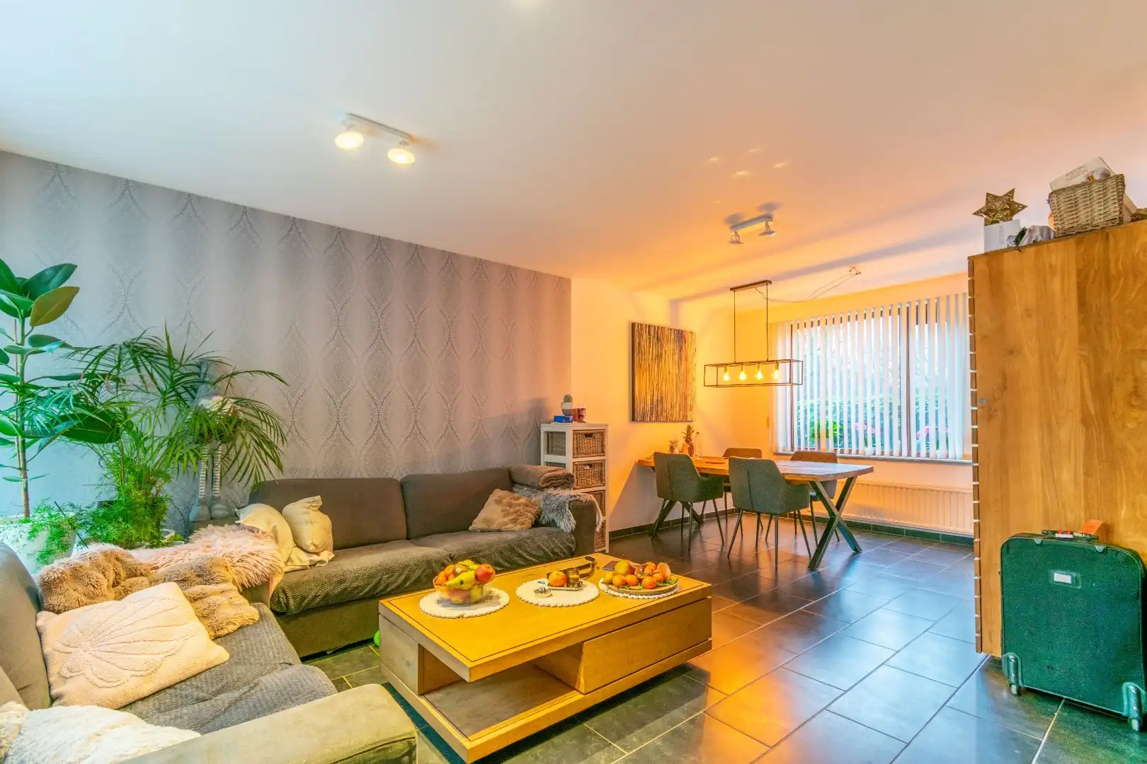 Een goed onderhouden woning met 3 slaapkamers + garage foto 3