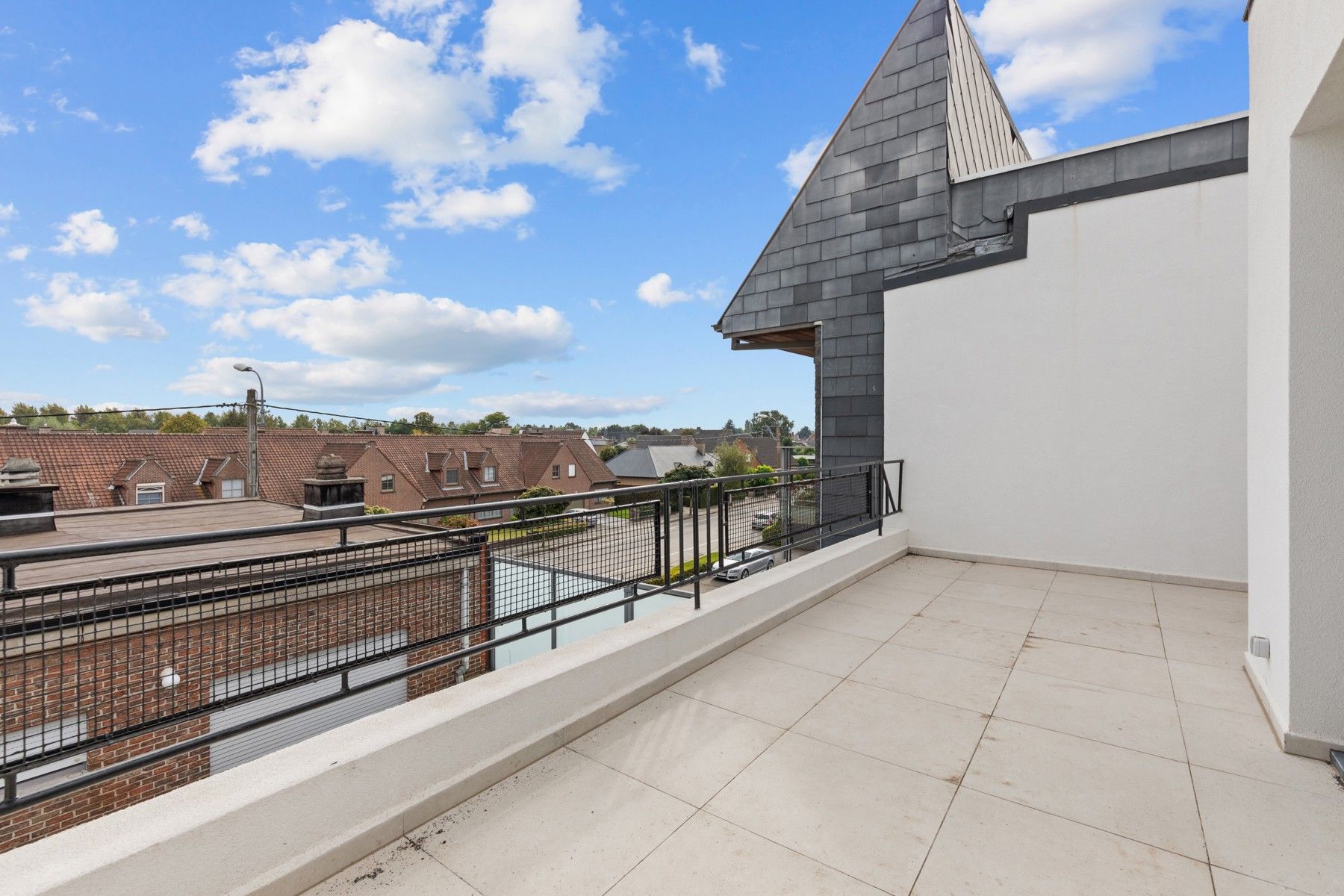 Volledig gerenoveerd appartement met 2 slaapkamers en terras foto 8