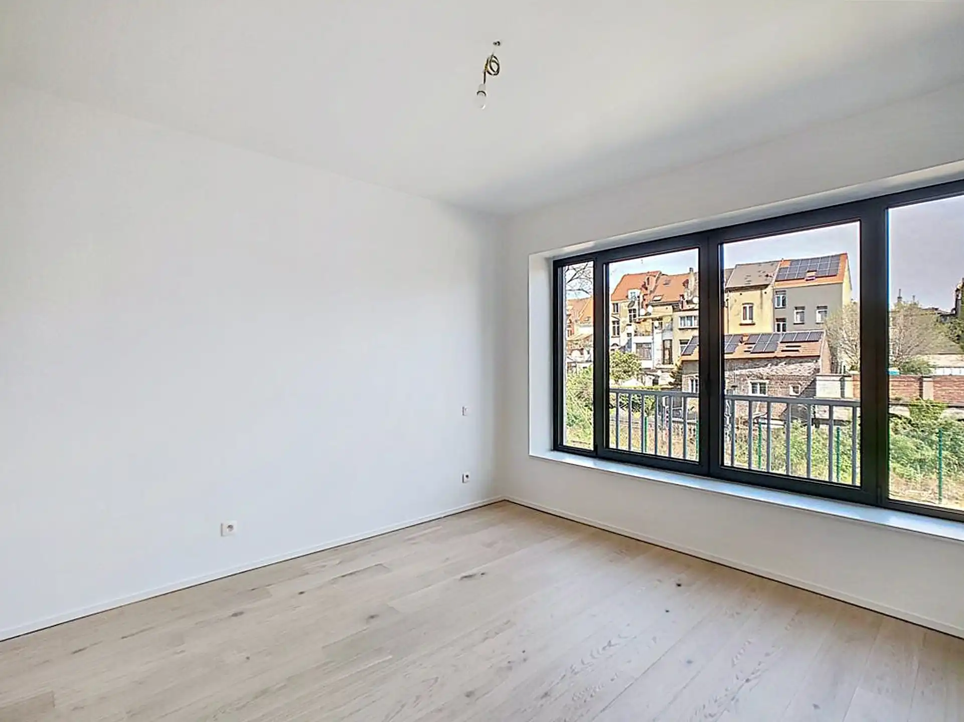 Josaphat-park: Recent app. met 2 slaapkamers + studeerkamer foto 6