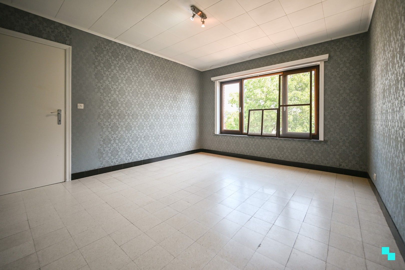 Eéngezinswoning met inpandige garage nabij centrum Izegem foto 24