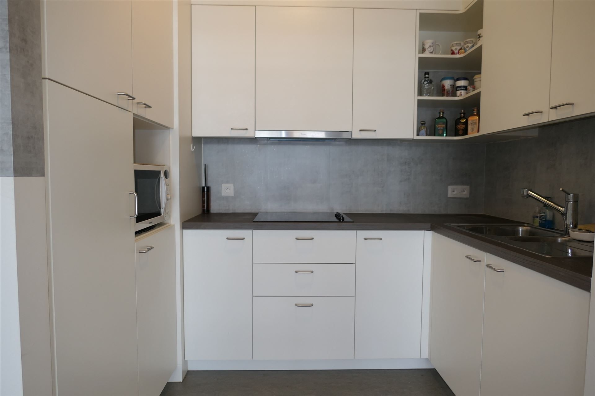 RECENT / 1 SLPK / MET STAANPLAATS foto 5