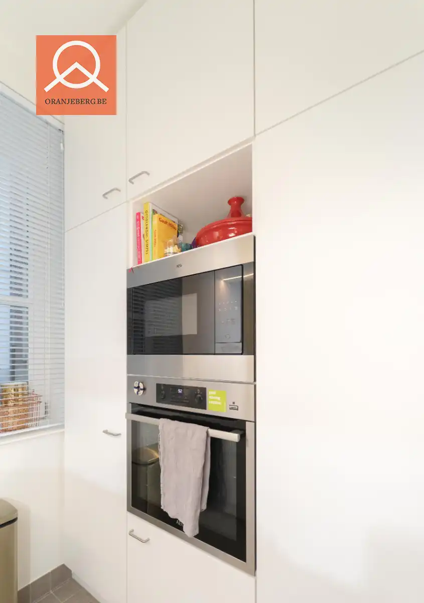 Prachtig gerenoveerd 2 slaapkamerappartement vlakbij de Vrijdagmarkt foto 11