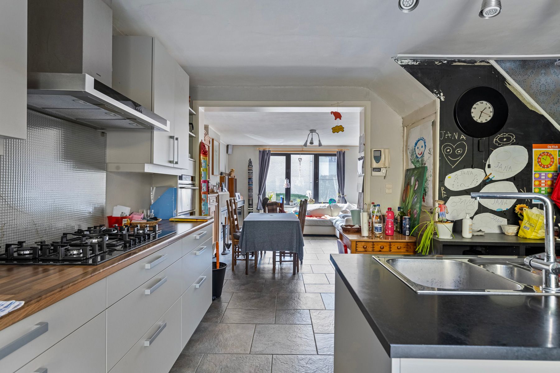 Instapklare woning met 2/4 slaapkamers met terras foto 5