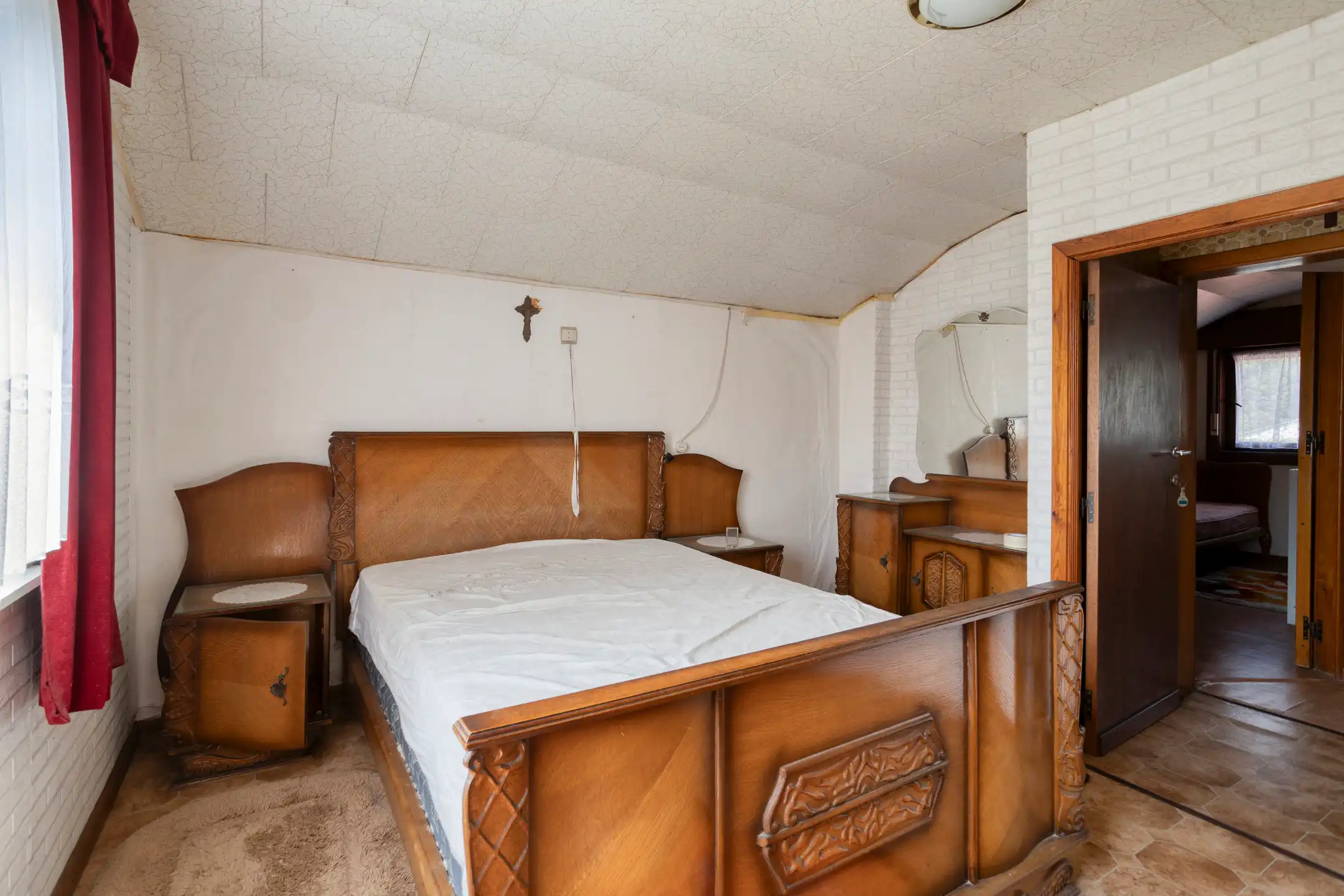 Te renoveren woning met 3 slaapkamers op 9a50ca foto 9