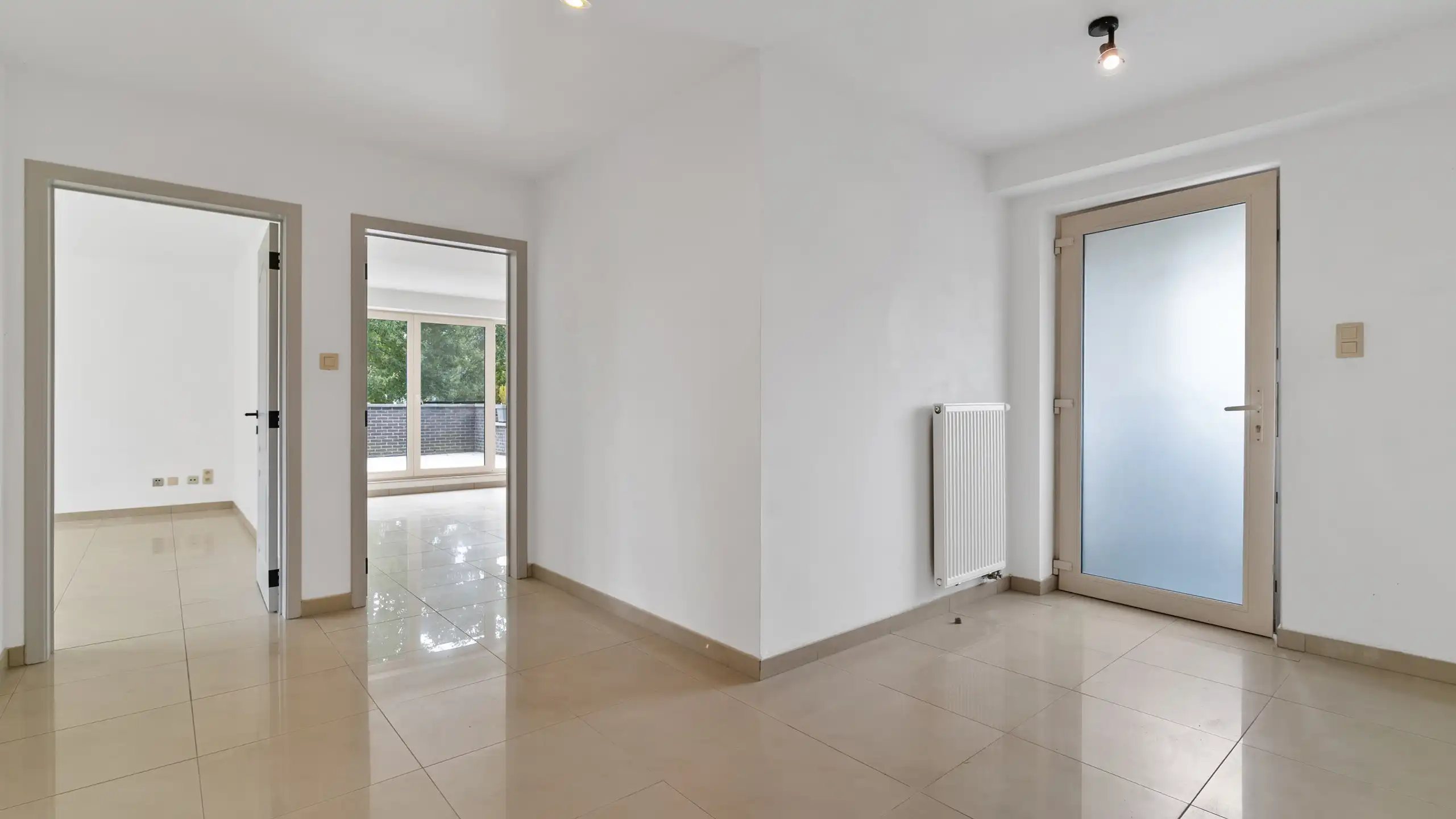 Vernieuwd appartement met 4 slaapkamers in Beringen foto 24