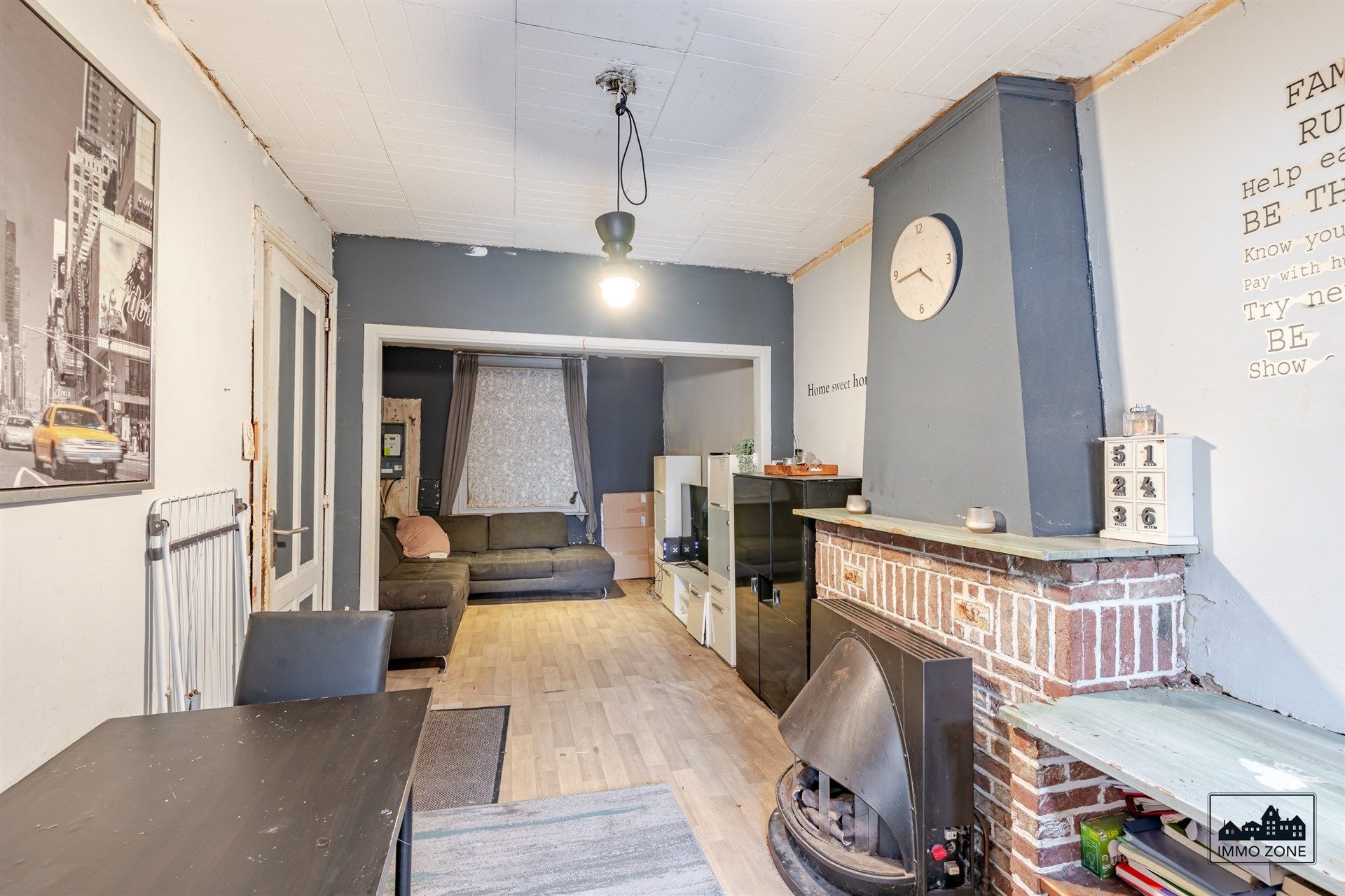Te renoveren woning met potentieel in centrum Stekene foto 4