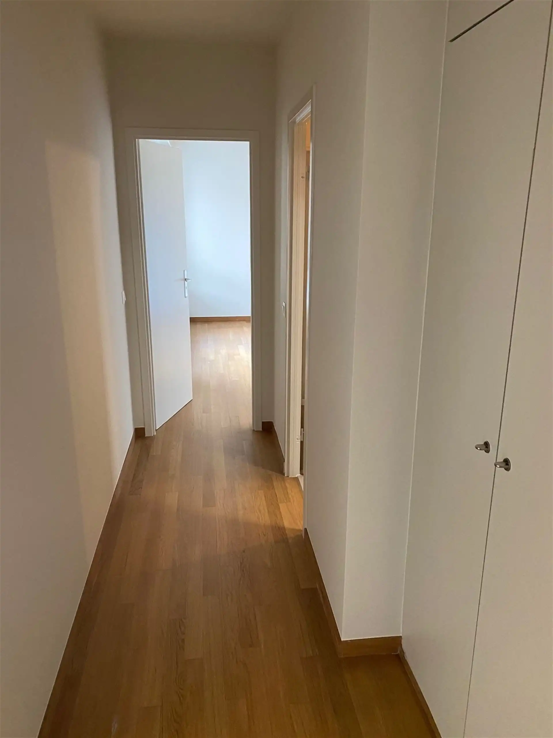 Gerenoveerd appartement met 2 slaapkamers en terras foto 10