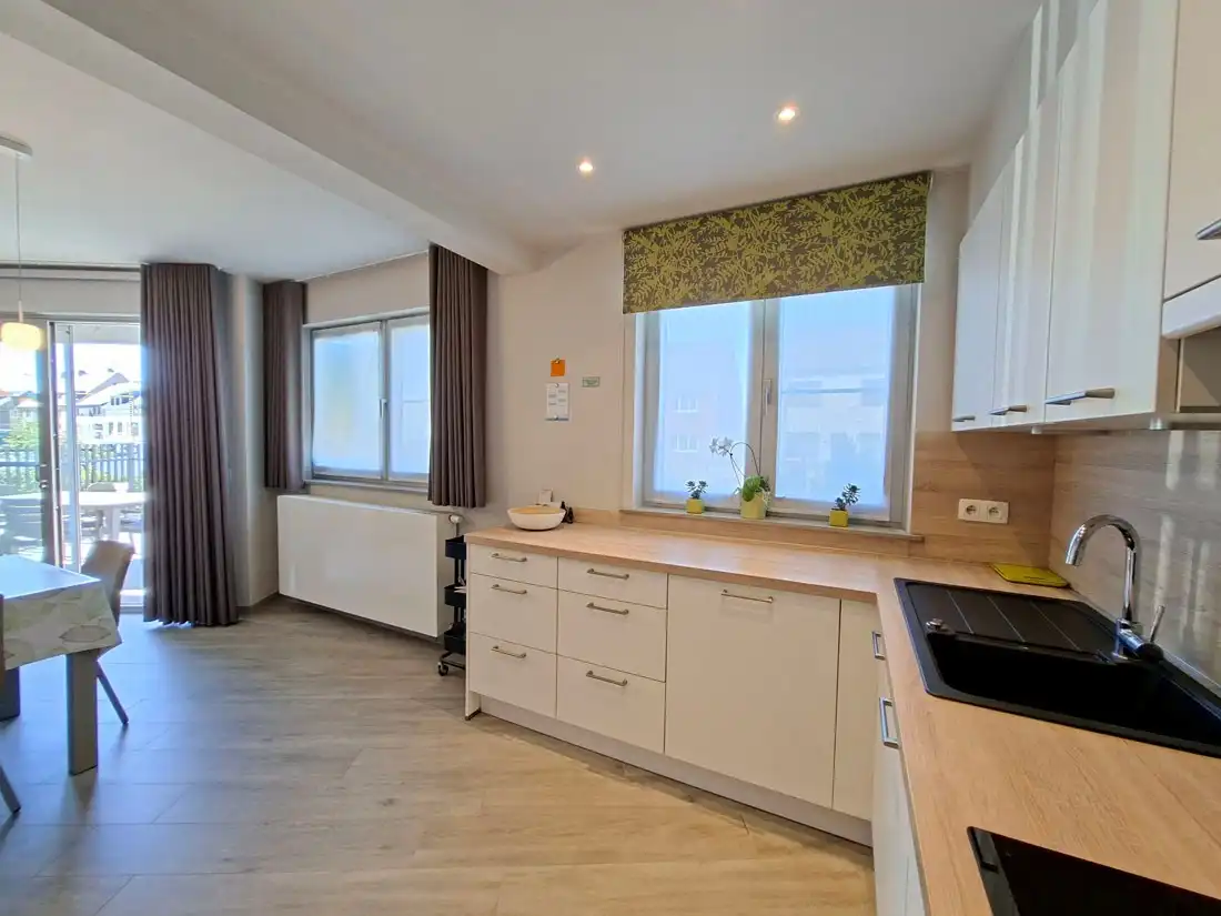 Instapklaar, smaakvol gerenoveerd appartement te Zonhoven foto 8