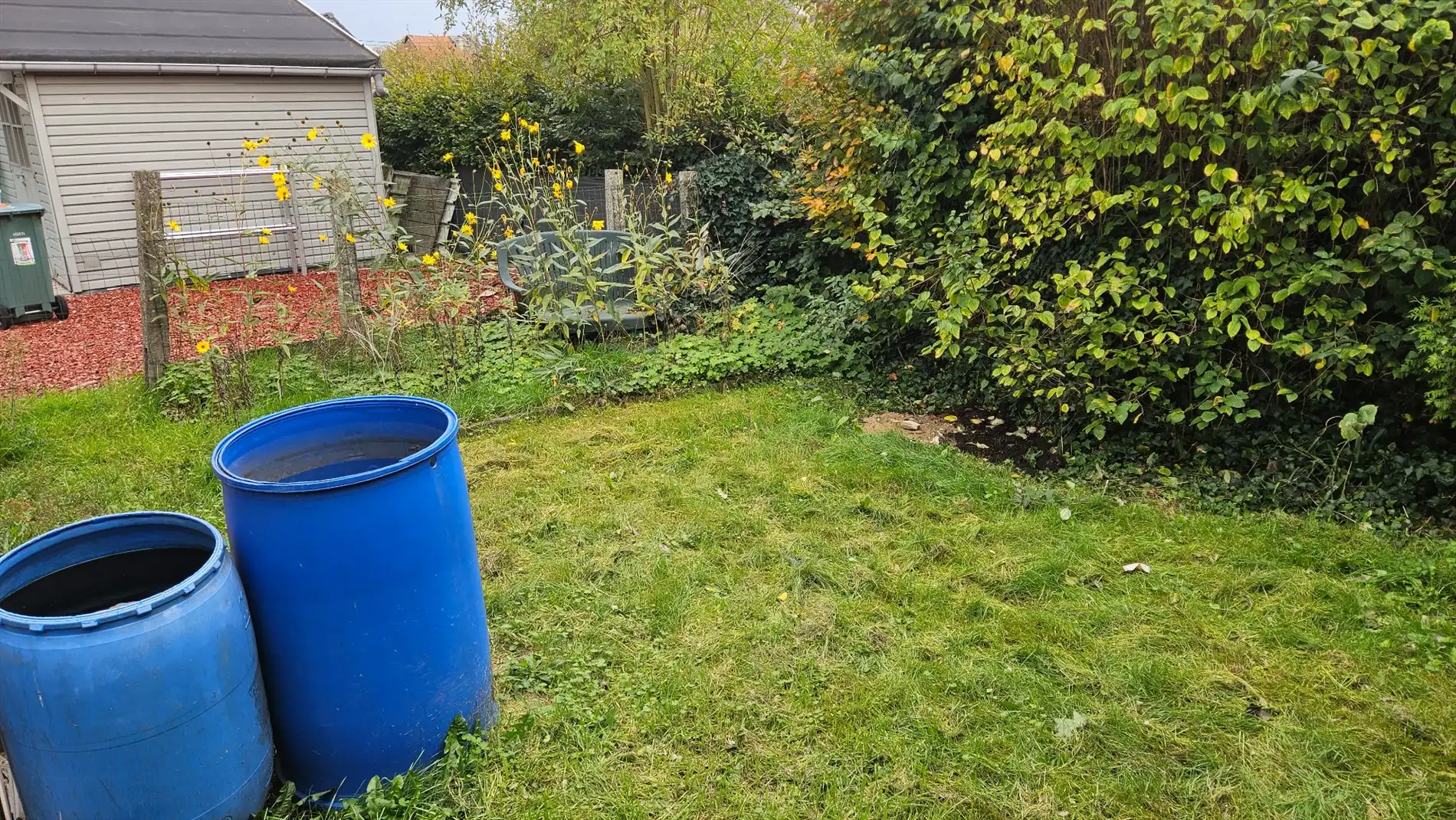 Ruime en stevige op te frissen woning met 4 slk, garage en tuin (met bijgebouw)  foto 16