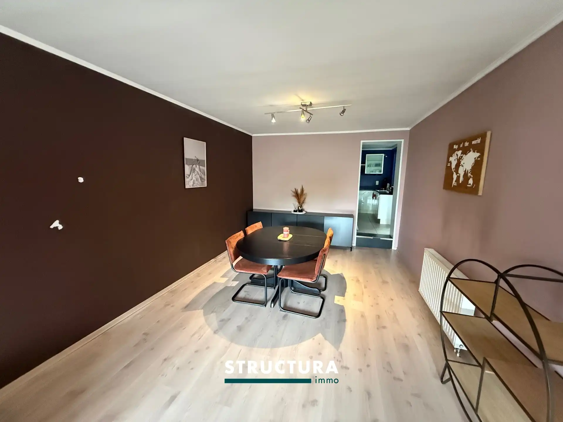 Ruim appartement met 2 slpk's en met terras foto 4