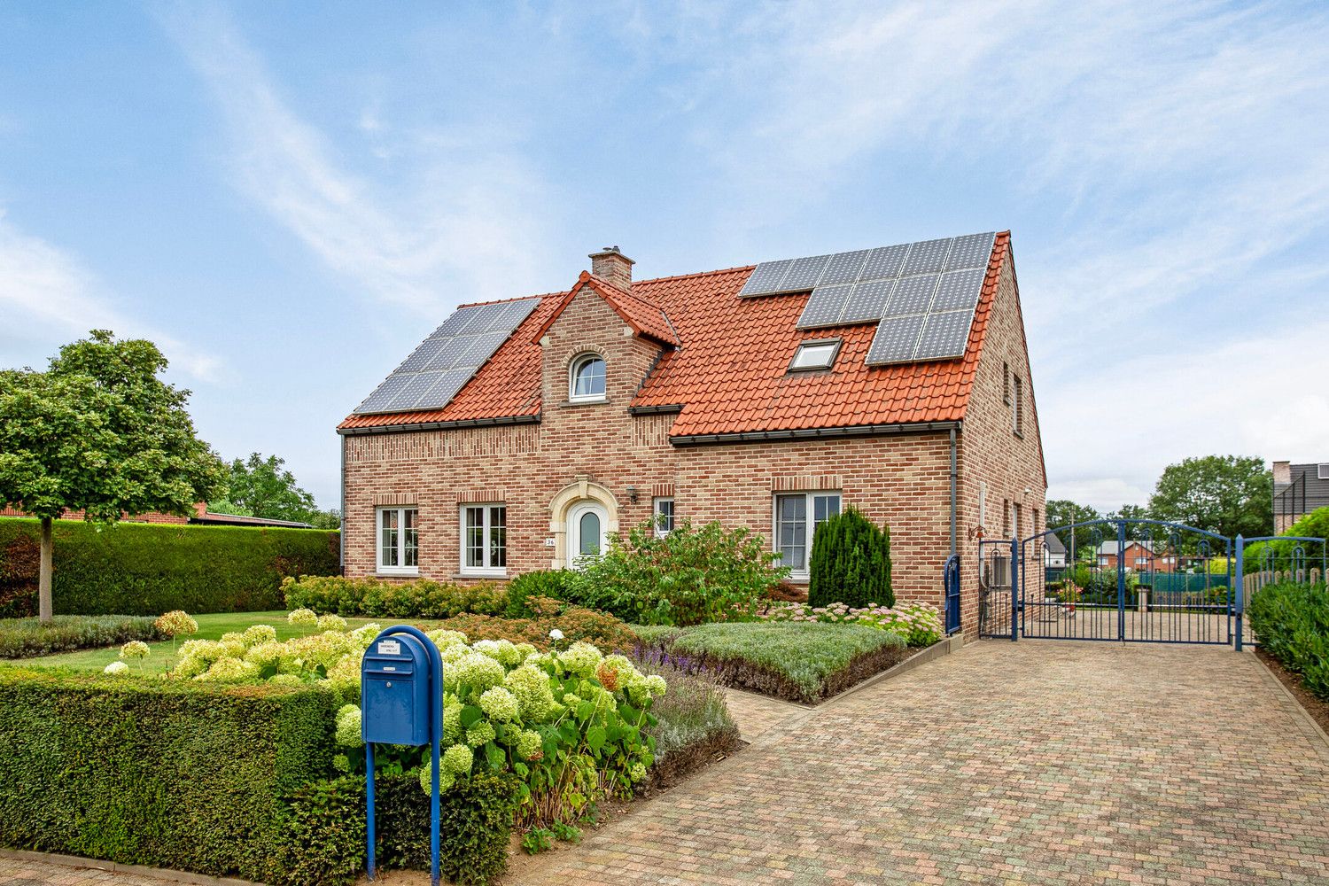 ENERGIEZUINIGE, INSTAPKLARE VILLA MET PRACHTIGE TUIN TE SCHAFFEN! foto 1