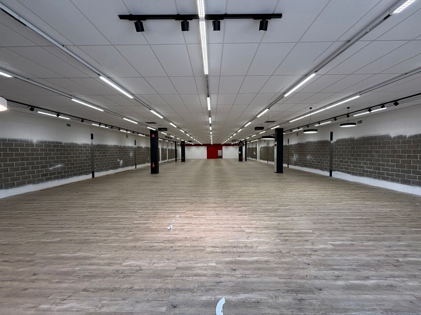 Winkelruimte 743 m² te huur in Oud-Turnhout foto 3