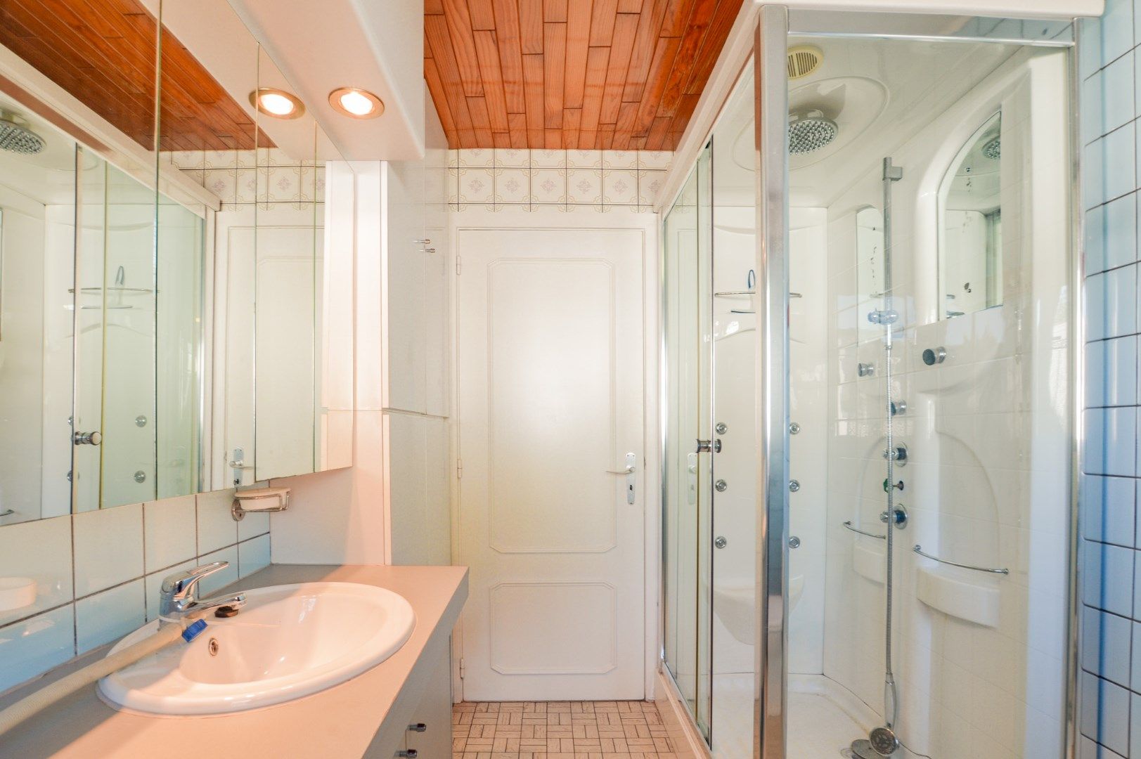 Ruime bungalow op 707 m² op toplocatie in Sint-Andries!  foto 16