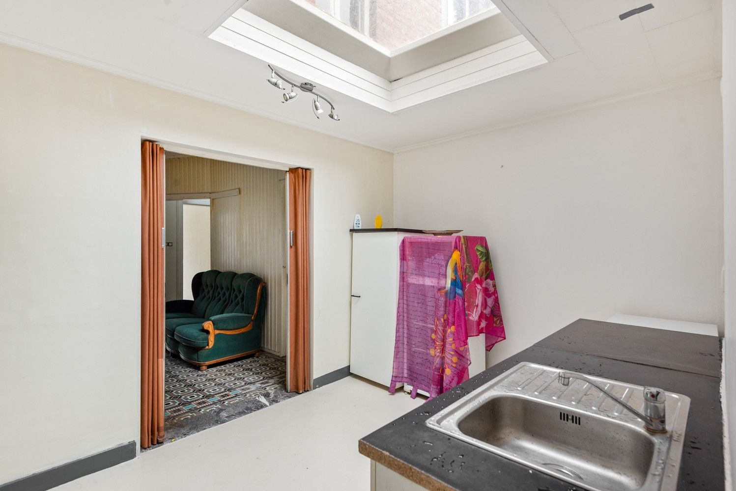 Leuke, te renoveren woning met 2 slaapkamers in het centrum van Duffel foto 8