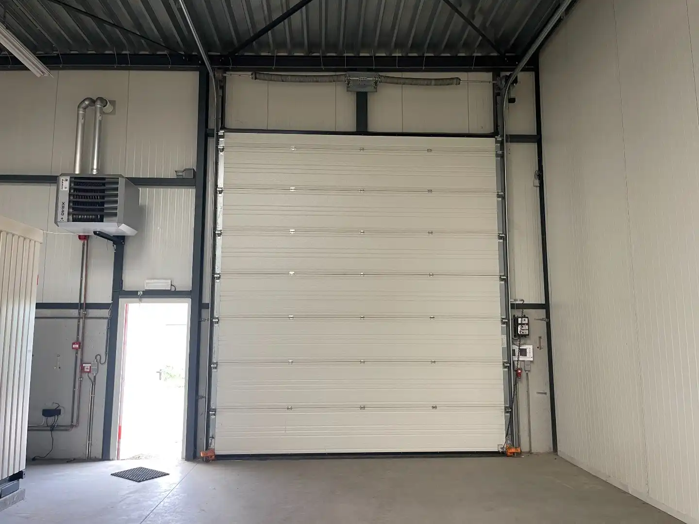 KMO-unit, 335 m², industriezone Genk-Zuid foto 5