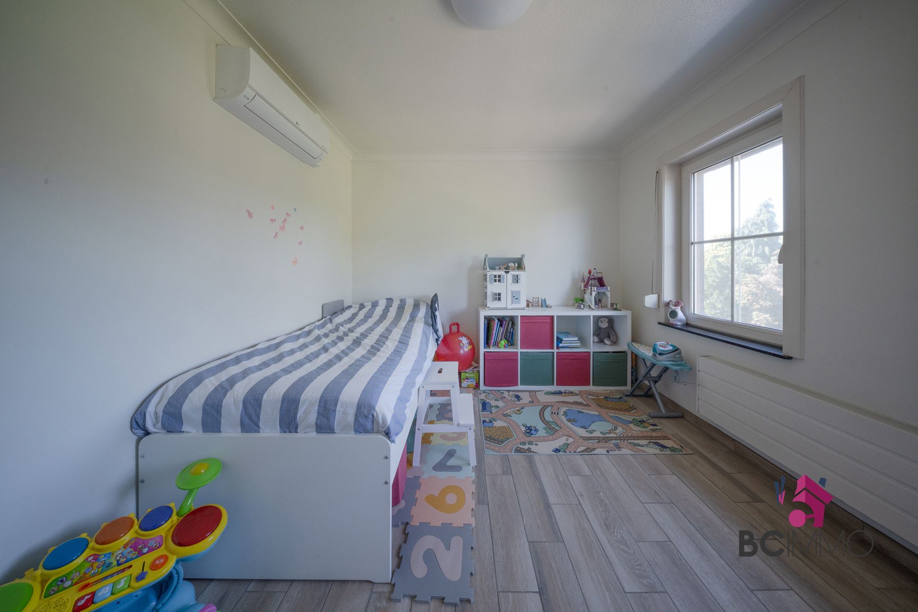 Instapklare woning  met 3 slaapkamers, airco en diepe tuin foto 11