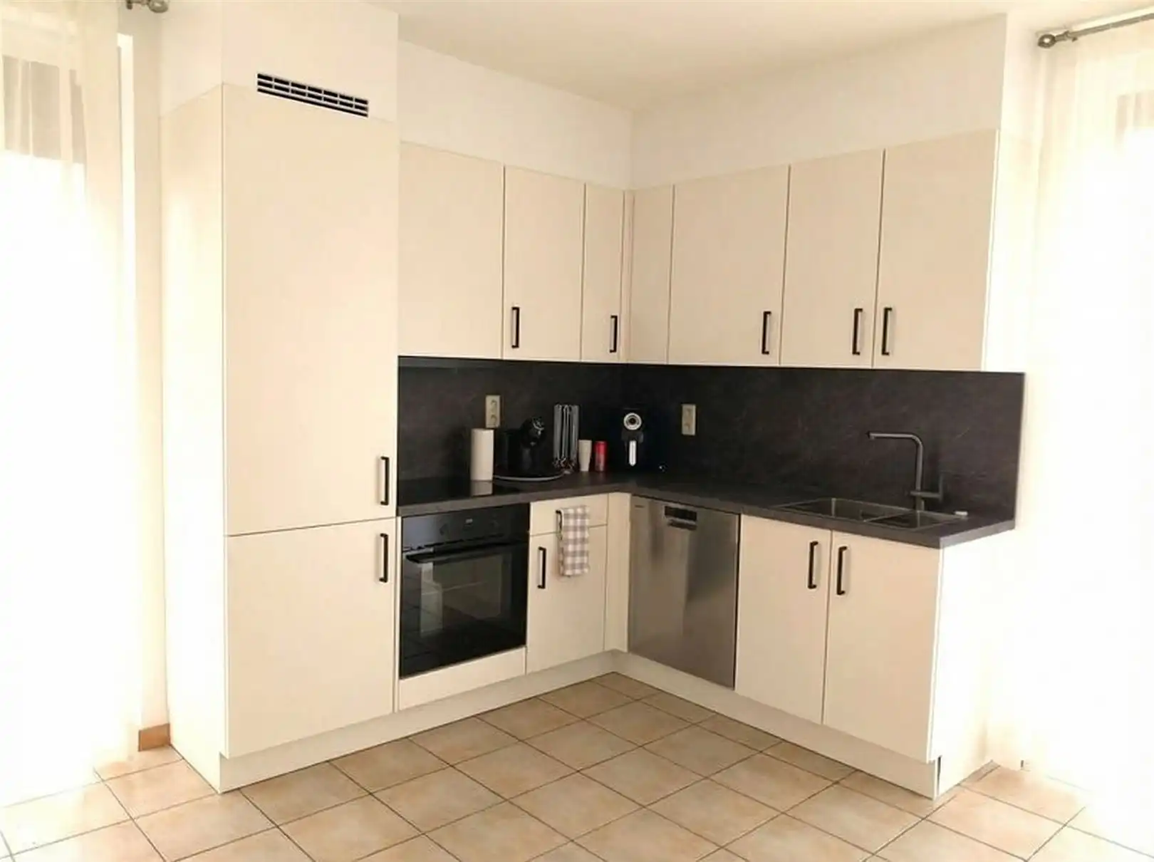 TE HUUR: Gelijkvloers appartement met 2 slaapkamers in Heusden! foto 5