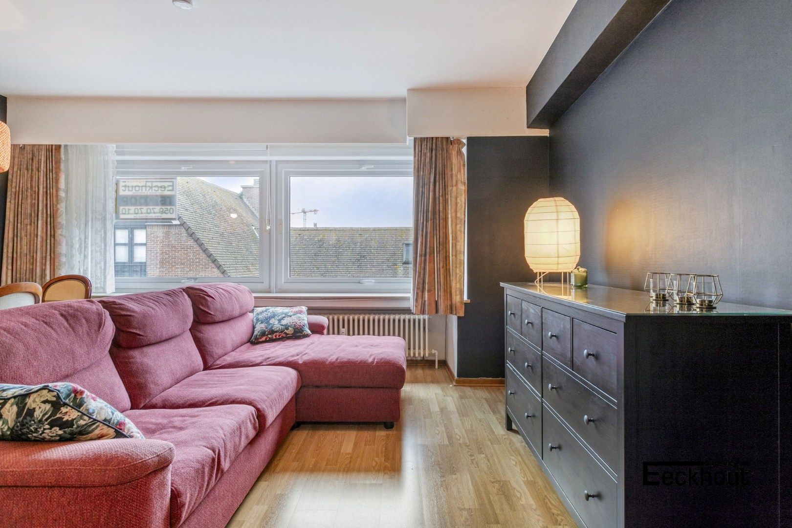 Ruim en lichtrijk appartement aan het gezellige 'Visserspleintje' in hartje Oostende foto 3