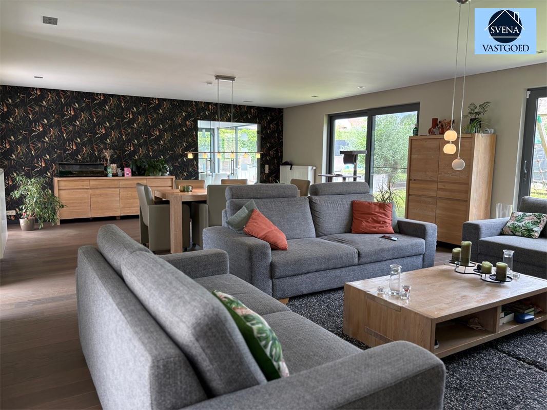 Open bebouwing met 6 kamers en 2 badkamers foto 6