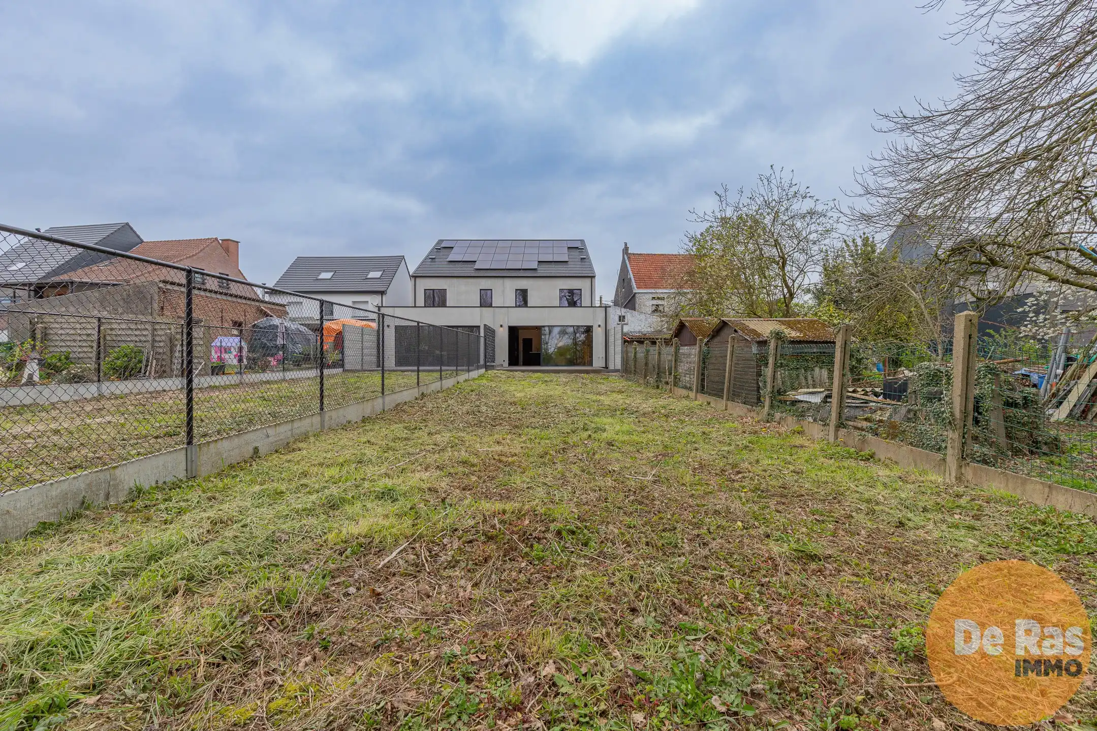 VLIERZELE - Nieuwbouwwoning in moderne betonarchitectuur foto 23