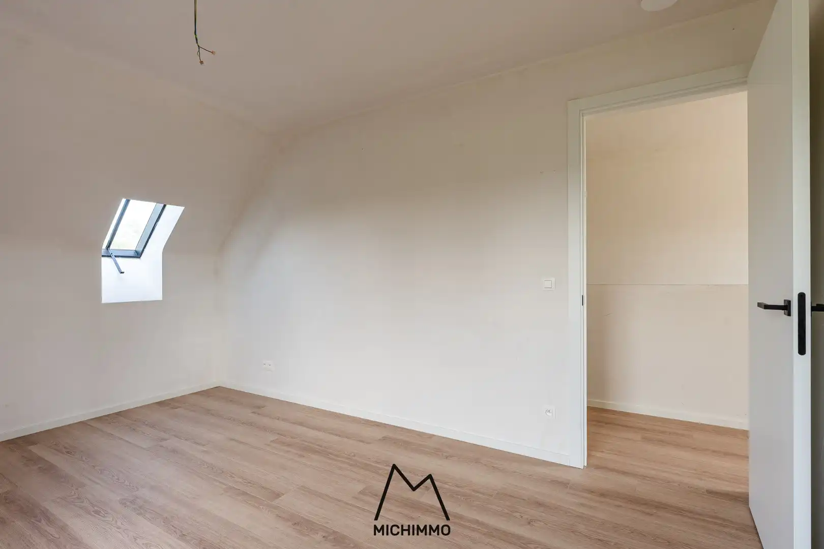 Fantastische nieuwbouwwoning met vier slaapkamers op rustige locatie te Assenede! foto 35