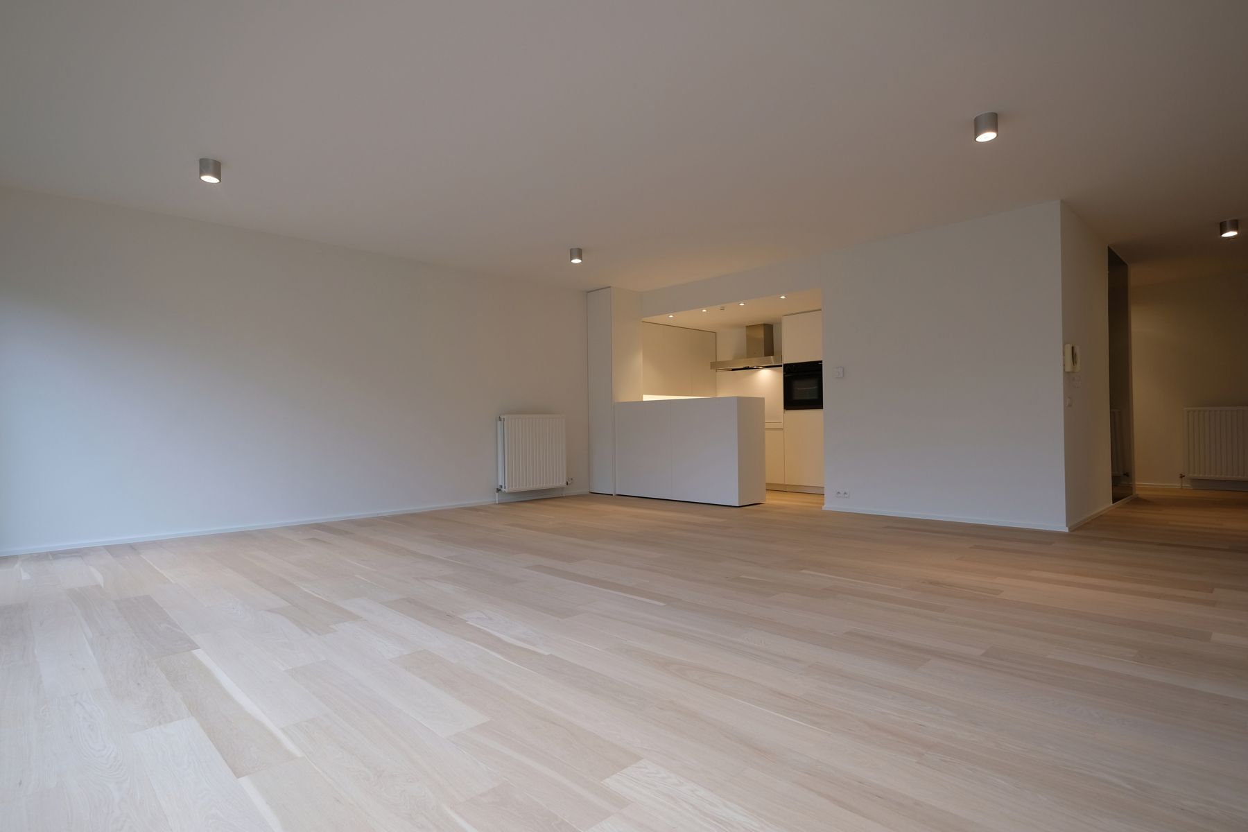 Luxueus, recent appartement foto 3