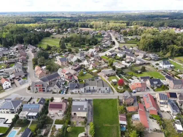 WOONPROJECT HOEFAERT VAN 5 WONINGEN IN EIGENBILZEN foto {{pictureIndex}}