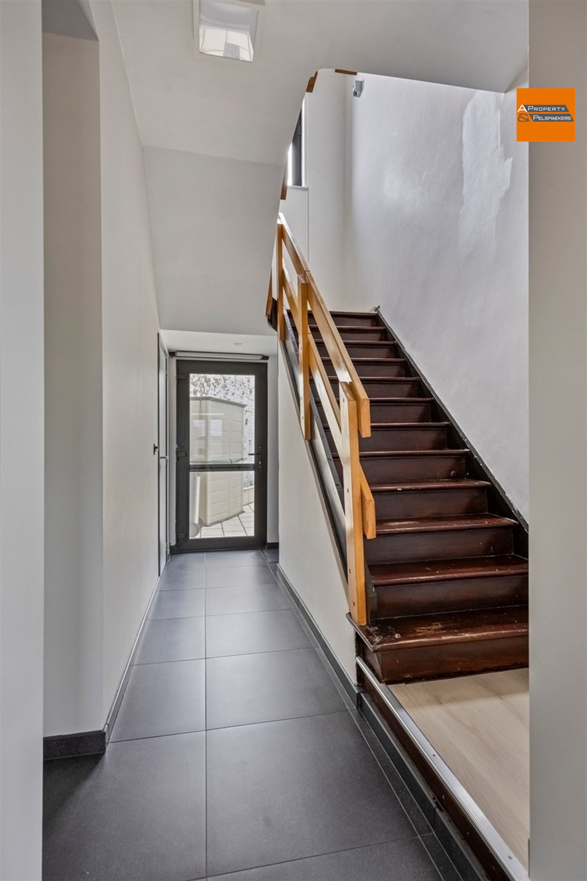 Gerenoveerde woning foto 13