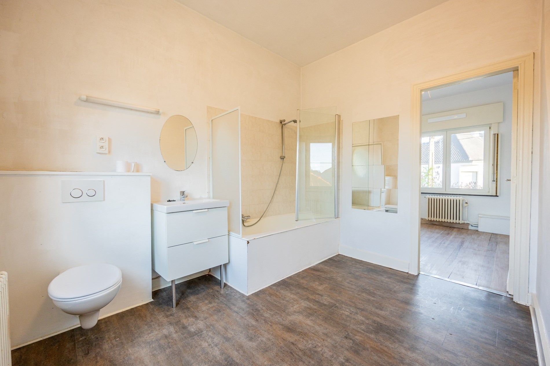 CHARMANTE BURGERWONING MET GARAGE foto 13