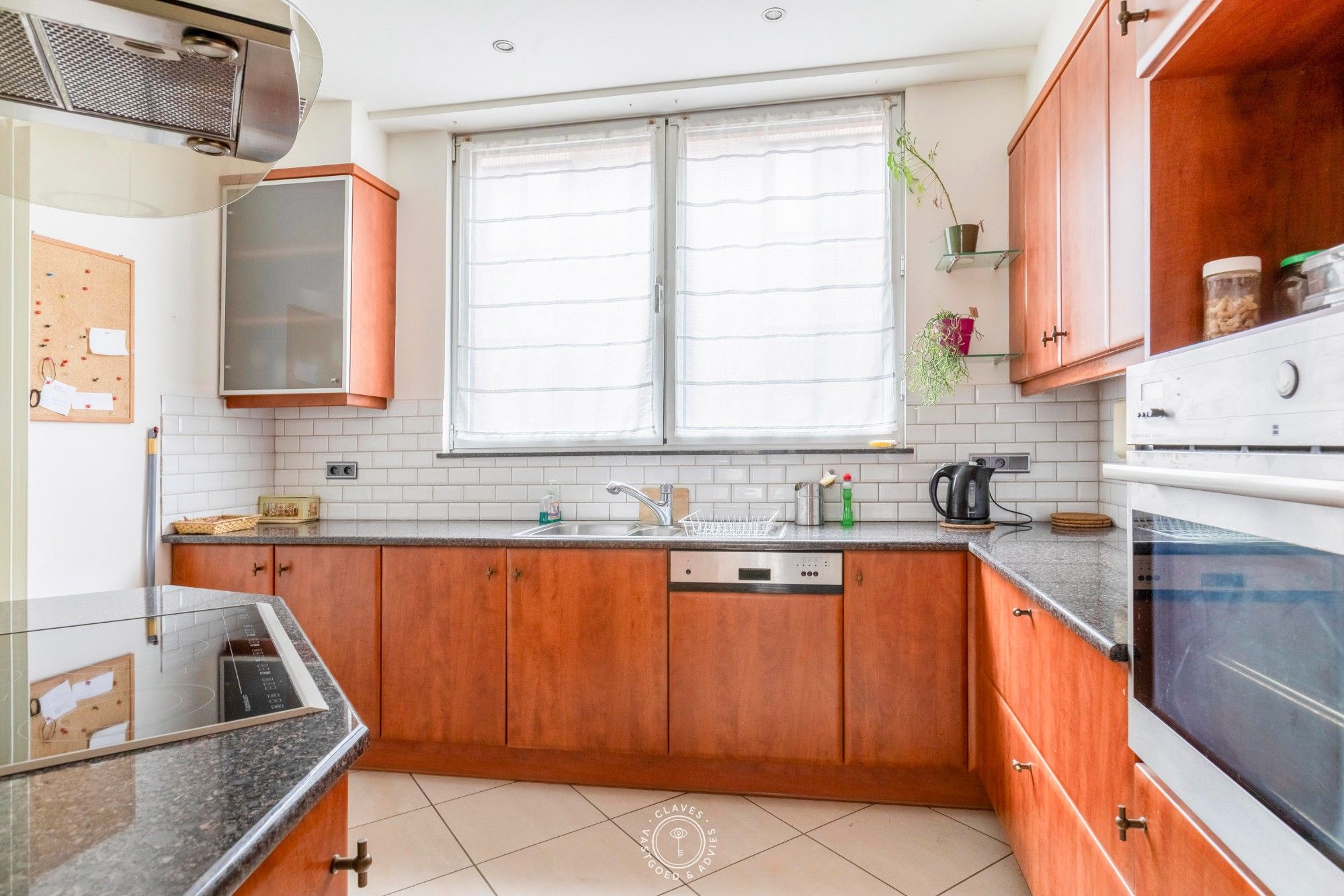 Instapklare bel-etagewoning met praktijkruimte foto 9