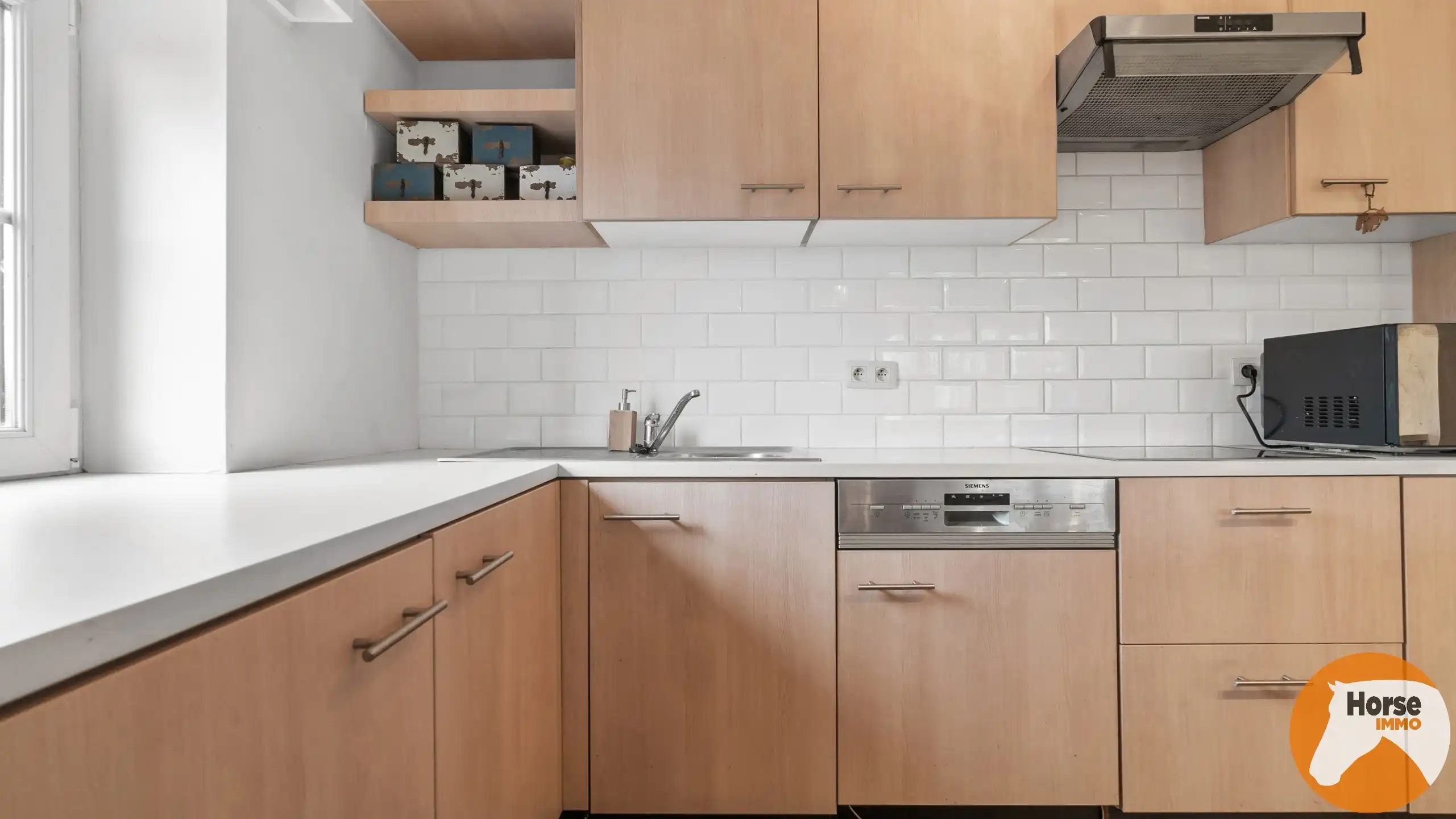 HASSELT (Kortessem) - Manege met veel potentieel! foto 26