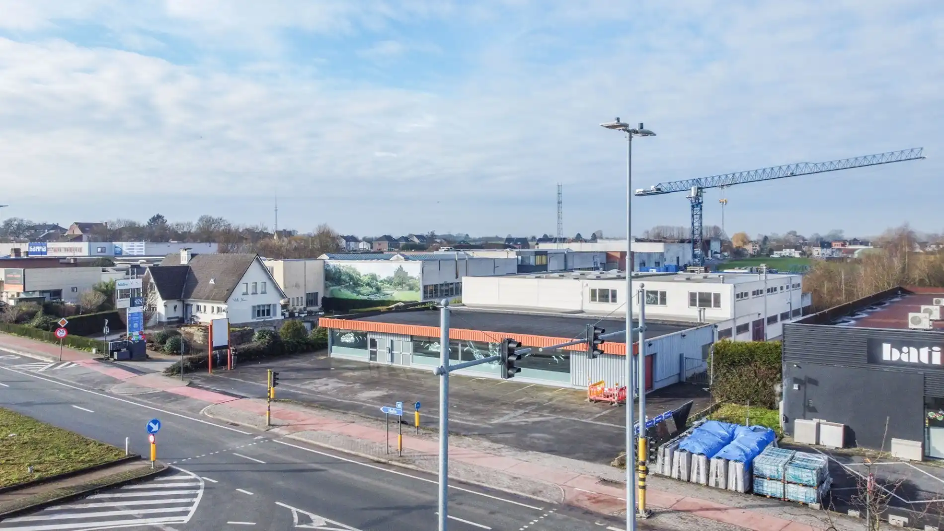 PROJECTGEBOUW/PROJECTGROND ! foto 3