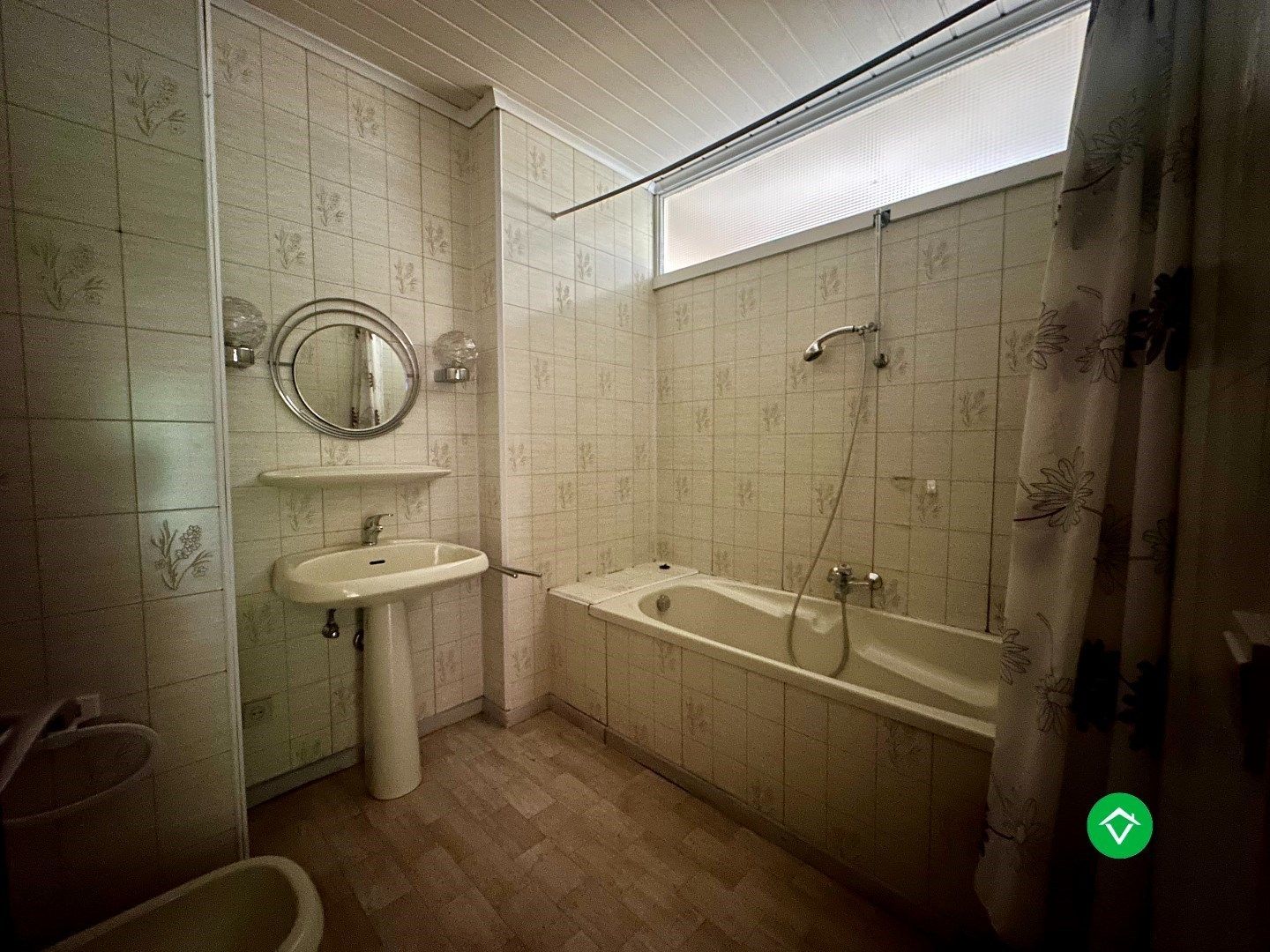 Riante woning met veel potentieel gelegen in Esen, Diksmuide foto 16