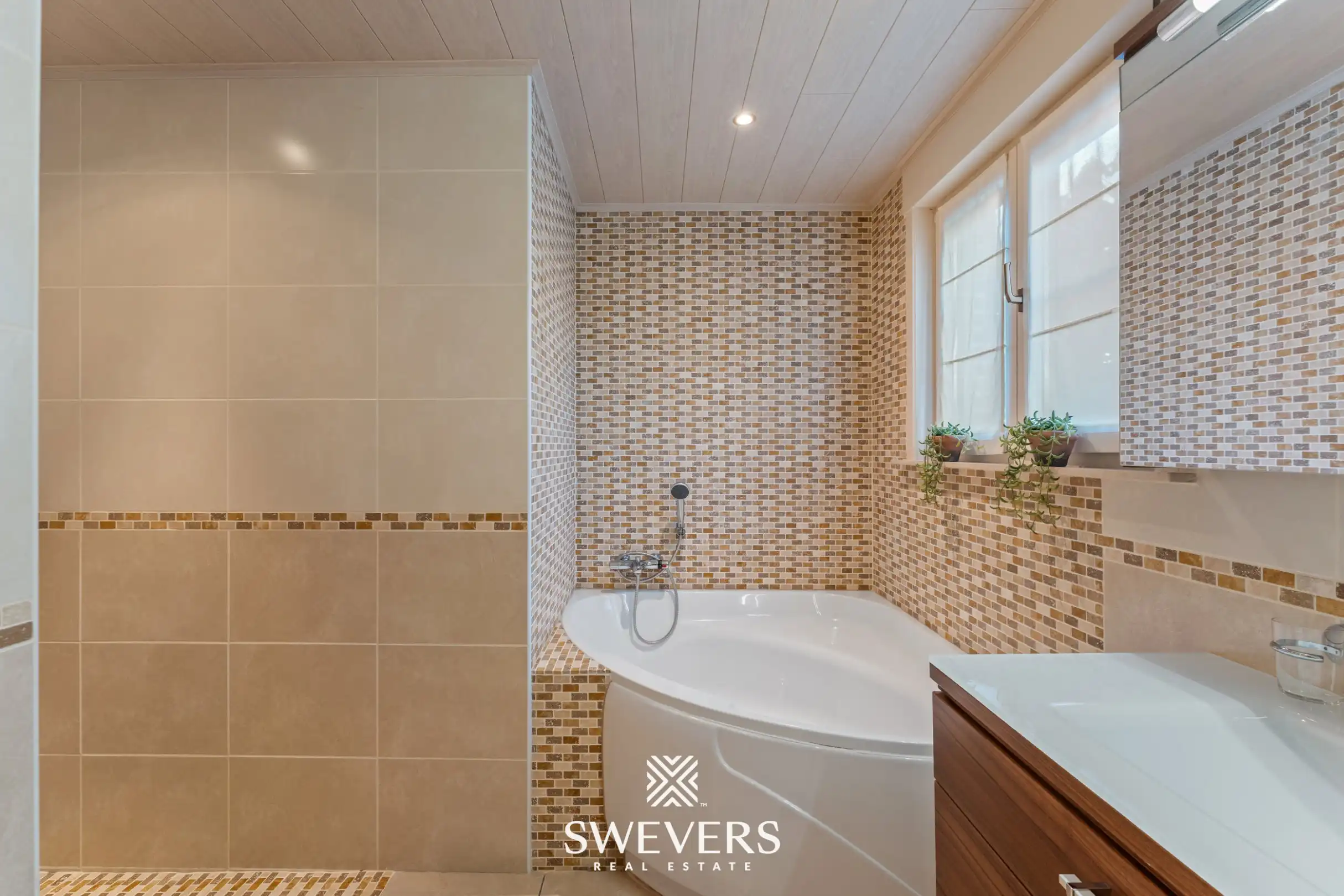 Rustig gelegen gelijkvloerse woning op uitzonderlijk perceel van 26 are 22 ca in Paal foto 18