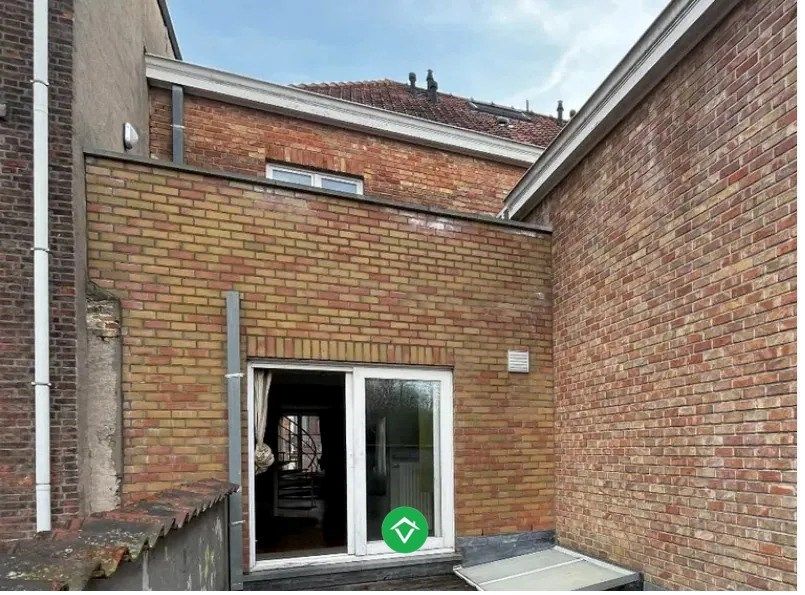 Tof en welgelegen duplex-appartement met boventerras, open zicht op OLV-kerk foto 16