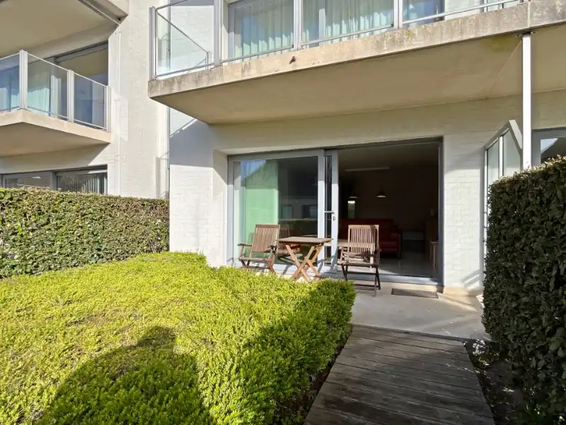 Zonnig gelijkvloers appartement met 2 grote terrassen! foto 11