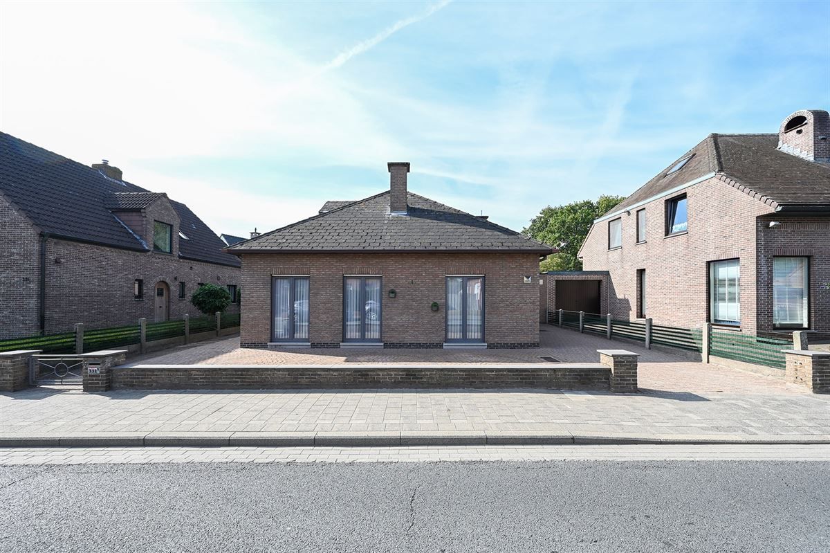 Goed onderhouden landhuis met 3 slaapkamers foto {{pictureIndex}}